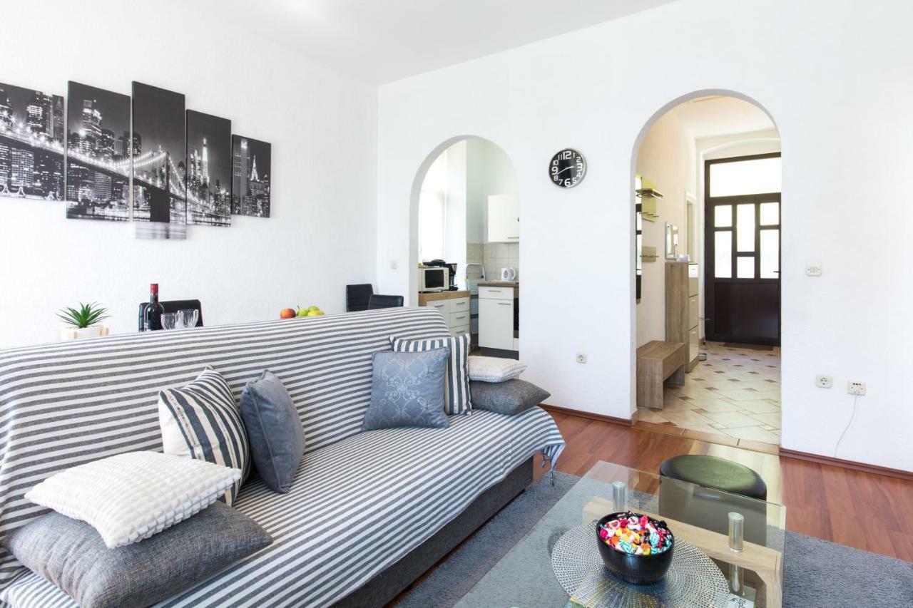 Apartment Tessa Rijeka Exterior photo